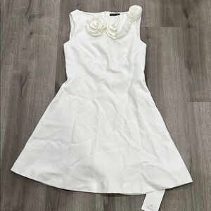 🆕 Floral Appliqué A Line Dress - Ivoru / White